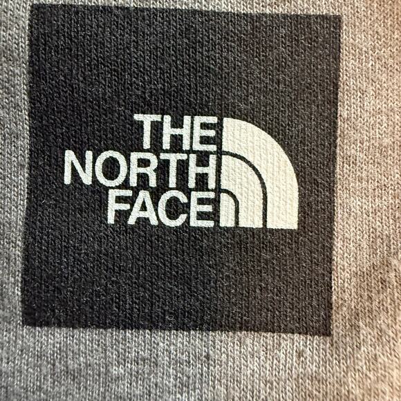 The North Face Men’s Gray Sweatshorts Size Large Drawstring Pockets Logo - Picture 7 of 10